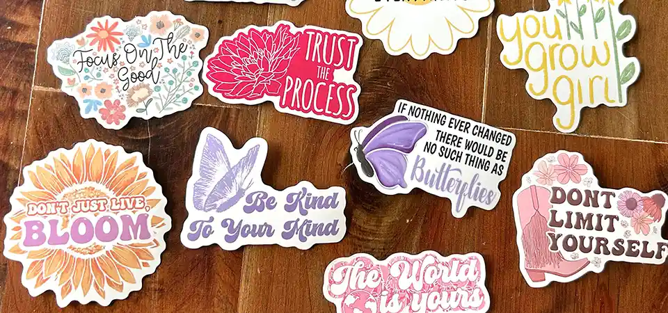 Printer Settings for Stickers Close up of printer settings menu on a computer screen selecting photo glossy paper