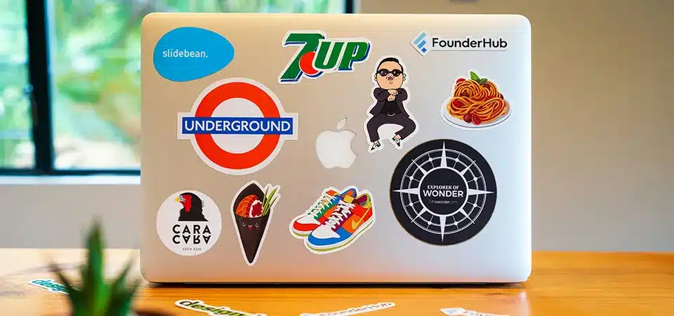 bulk custom vinyl laptop sticker printing china manufacturer
